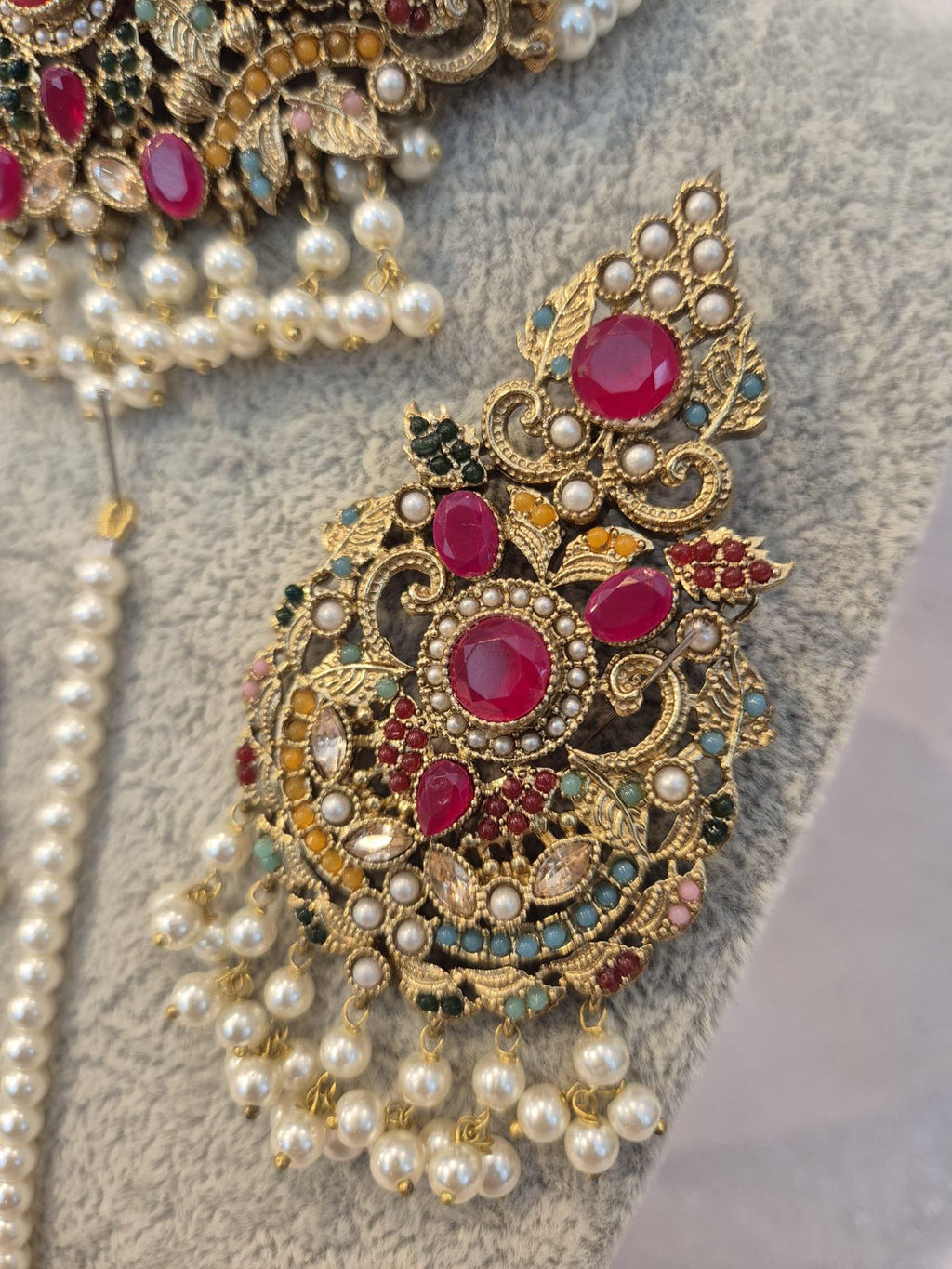 Traditional Indian Bridal Jewellery Set